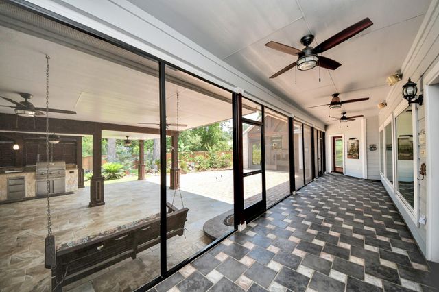 1930 Running Bear Trail, Crosby, TX 77532