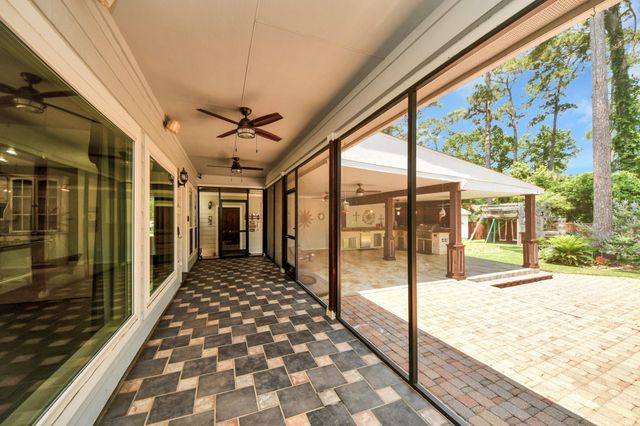 1930 Running Bear Trail, Crosby, TX 77532