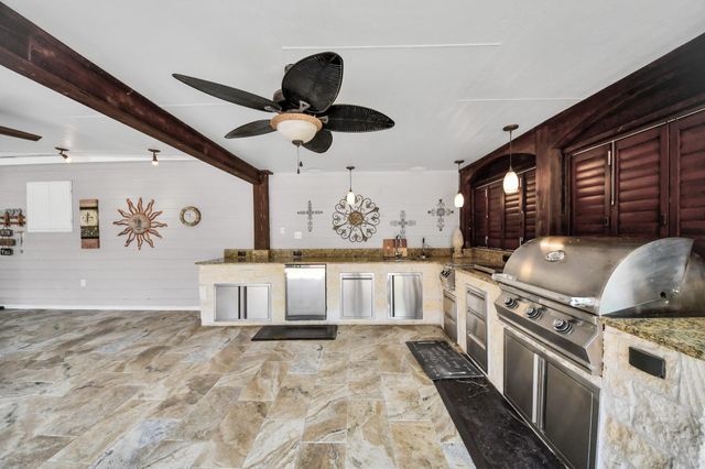 1930 Running Bear Trail, Crosby, TX 77532