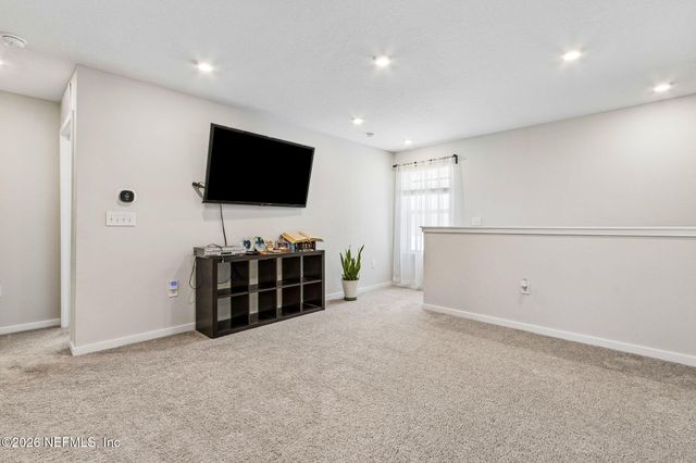 72 BRAZIL NUT Circle, Jacksonville, FL 32218