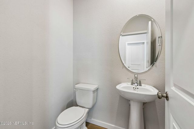 72 BRAZIL NUT Circle, Jacksonville, FL 32218
