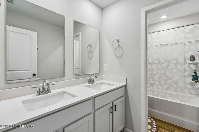 72 BRAZIL NUT Circle, Jacksonville, FL 32218