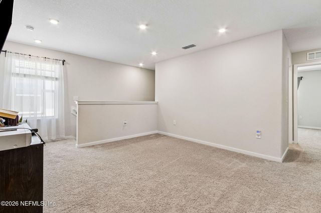 72 BRAZIL NUT Circle, Jacksonville, FL 32218