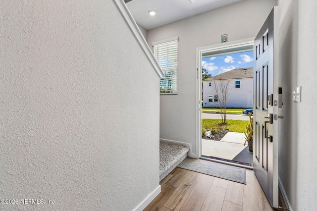 72 BRAZIL NUT Circle, Jacksonville, FL 32218