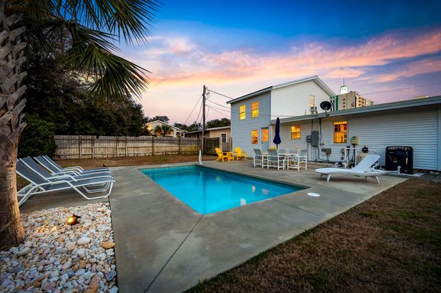 2306 Holly Dr., North Myrtle Beach, SC 29582