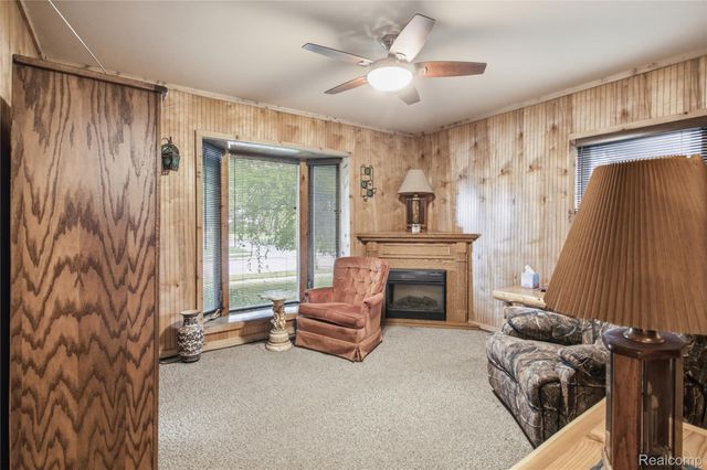 21211 Ardmore Park Drive, St. Clair Shores, MI 48081
