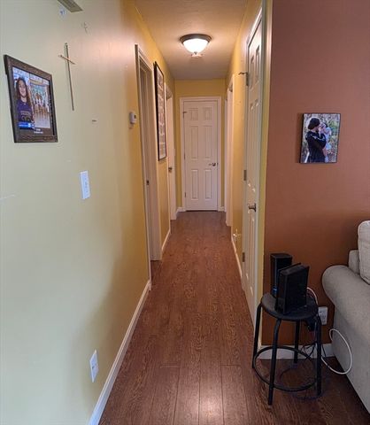 52 Locust Ave, Southbridge, MA 01550