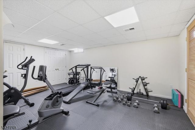 1 Beehive Ln, Raritan Twp., NJ 08822
