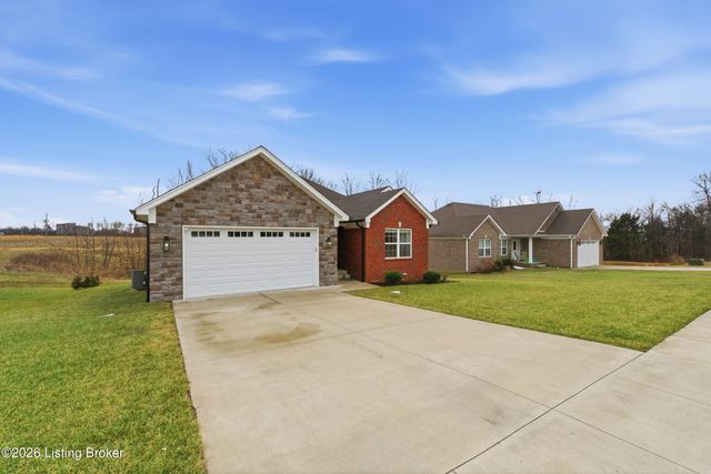 313 Oak Grove Dr, Bardstown, KY 40004