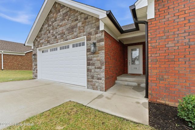 313 Oak Grove Dr, Bardstown, KY 40004