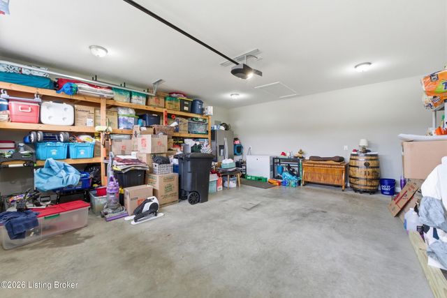 313 Oak Grove Dr, Bardstown, KY 40004