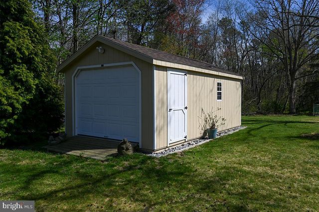 35 E FOREST GLEN DR, Millville, NJ 08332
