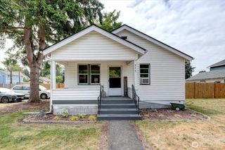 211 Stevens Avenue NE, Yelm, WA 98597