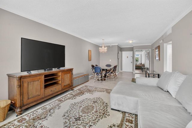 2851 S Ocean Boulevard T-2, Boca Raton, FL 33432