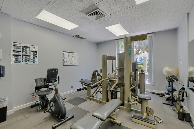 2851 S Ocean Boulevard T-2, Boca Raton, FL 33432