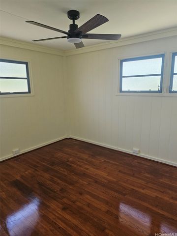 1310 Hoowali Street, Pearl City, HI 96782