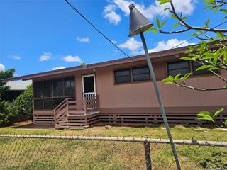 1310 Hoowali Street, Pearl City, HI 96782
