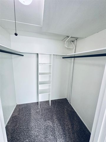 601 W 11th ST 127, Austin, TX 78701