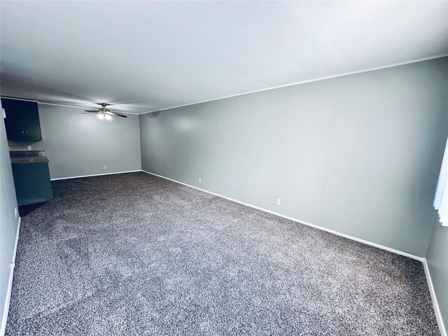 601 W 11th ST 127, Austin, TX 78701