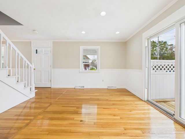 786 Wildwood Rd, New Bedford, MA 02745