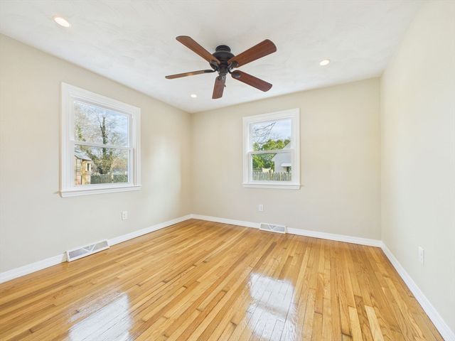 786 Wildwood Rd, New Bedford, MA 02745