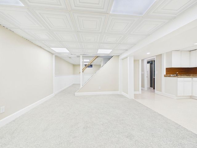 786 Wildwood Rd, New Bedford, MA 02745
