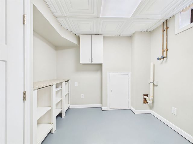 786 Wildwood Rd, New Bedford, MA 02745