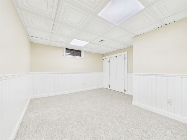 786 Wildwood Rd, New Bedford, MA 02745