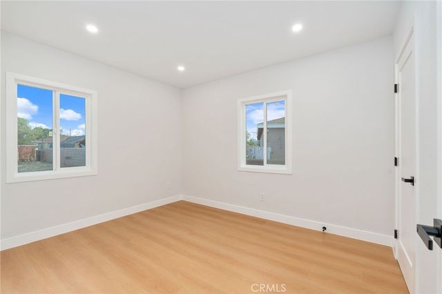 9153 Beech Ave, Fontana, CA 92335