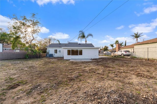 9153 Beech Ave, Fontana, CA 92335