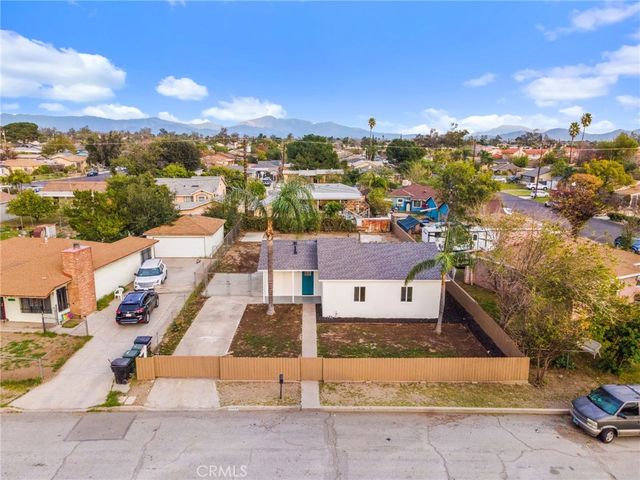 9153 Beech Ave, Fontana, CA 92335