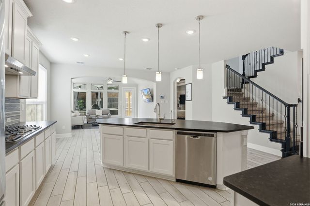 8514 Glass Gem Dr, San Antonio, TX 78249