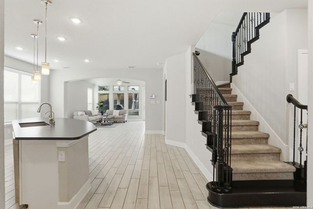 8514 Glass Gem Dr, San Antonio, TX 78249