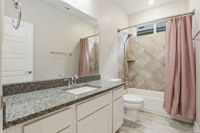 8514 Glass Gem Dr, San Antonio, TX 78249