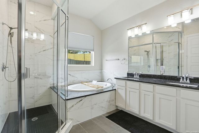 8514 Glass Gem Dr, San Antonio, TX 78249