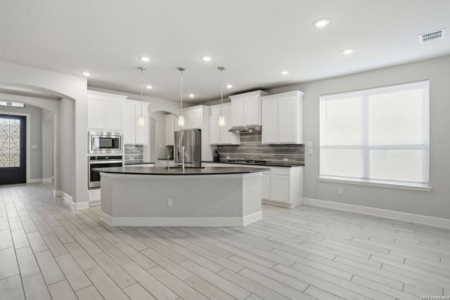 8514 Glass Gem Dr, San Antonio, TX 78249