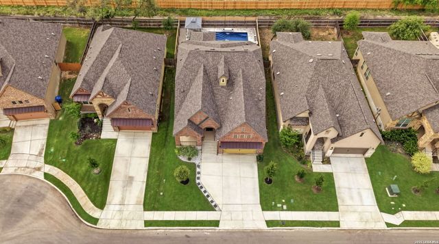 8514 Glass Gem Dr, San Antonio, TX 78249