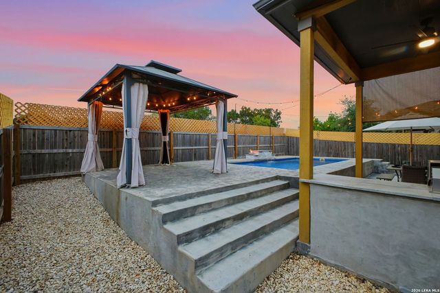 8514 Glass Gem Dr, San Antonio, TX 78249