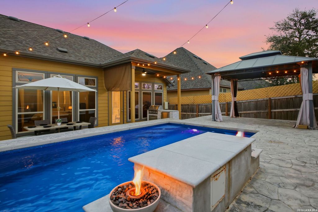 8514 Glass Gem Dr, San Antonio, TX 78249