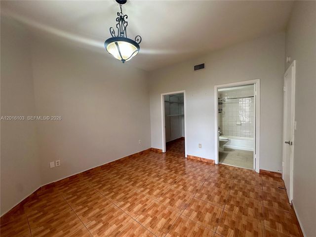 7400 W 20th Ave 312, Hialeah, FL 33016