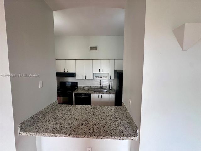 7400 W 20th Ave 312, Hialeah, FL 33016