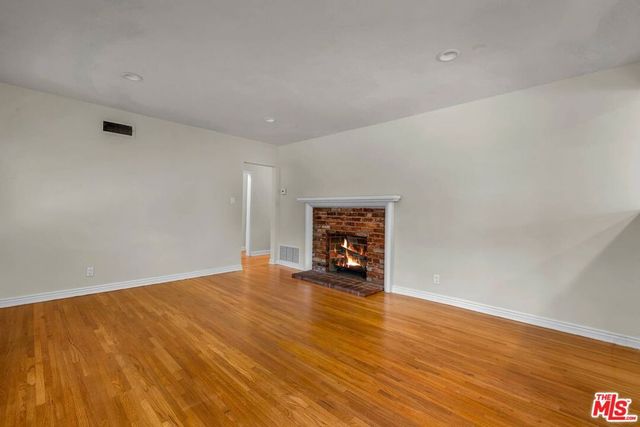 6038 Shadyglade Avenue, Valley Glen, CA 91606