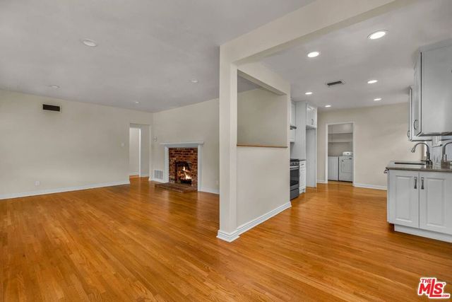 6038 Shadyglade Avenue, Valley Glen, CA 91606