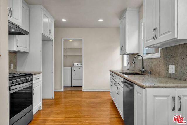 6038 Shadyglade Avenue, Valley Glen, CA 91606
