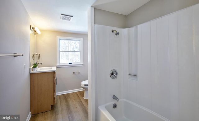 1171 W COUNTY LINE RD, Hatboro, PA 19040