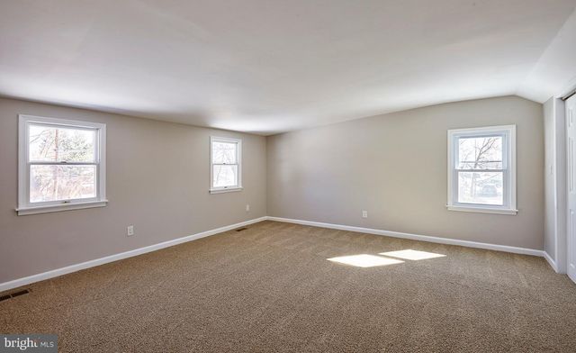 1171 W COUNTY LINE RD, Hatboro, PA 19040