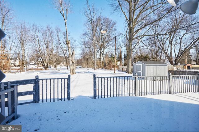 1171 W COUNTY LINE RD, Hatboro, PA 19040