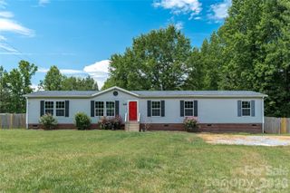 922 Lavender Road, Grover, NC 28073