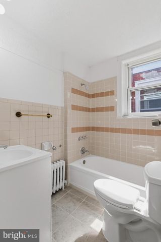 425 W WELLENS AVE, Philadelphia, PA 19120