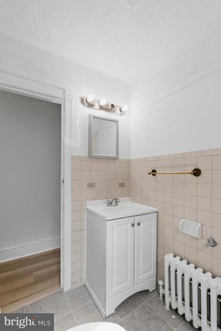 425 W WELLENS AVE, Philadelphia, PA 19120